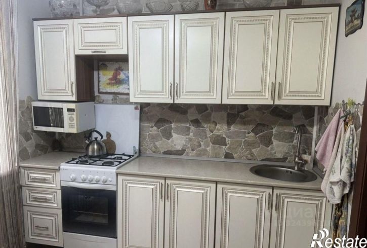 3-комн квартира мкр Моздок-1, 36,  д. 36